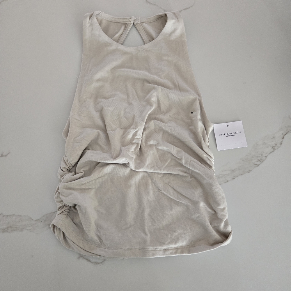 NWT AE Keyhole Back High Neck Tank Top